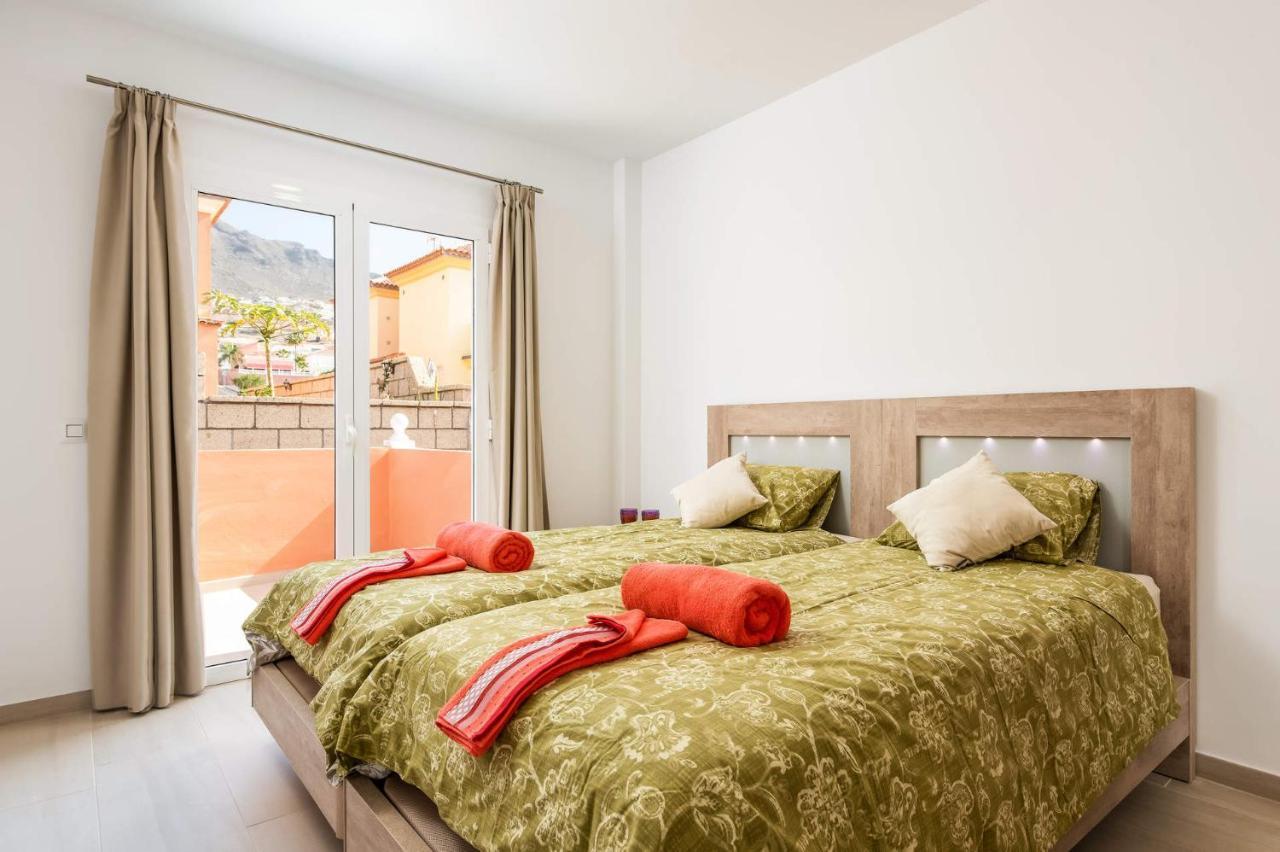 Villa Isotta By Villa Plus Costa Adeje  ภายนอก รูปภาพ